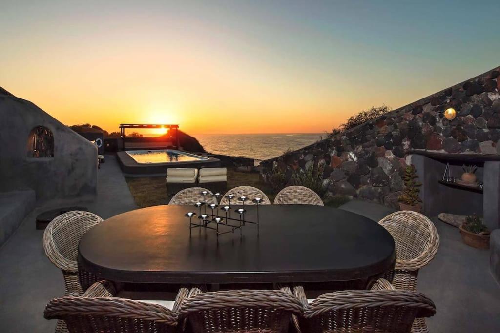 Ramni House: Private Villa With Pool By The Sea イア エクステリア 写真